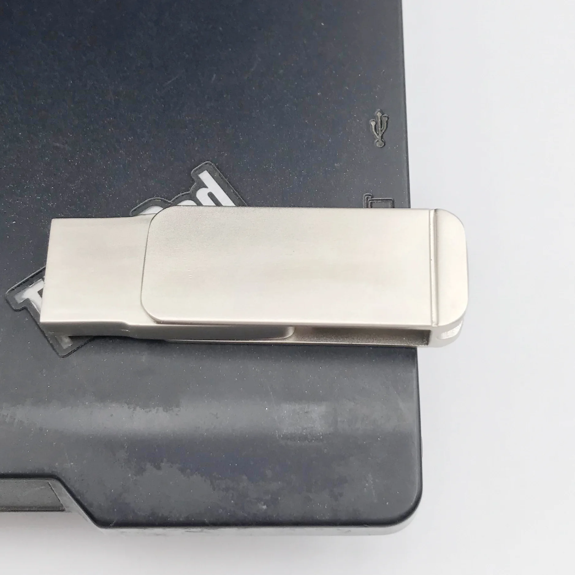 Value to buy business gifts custom creative rotating silver metal portable hidden memory stick