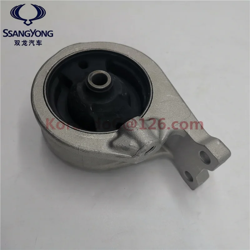 Engine insulator rubber RR for ssangyong korando C 2074034200
