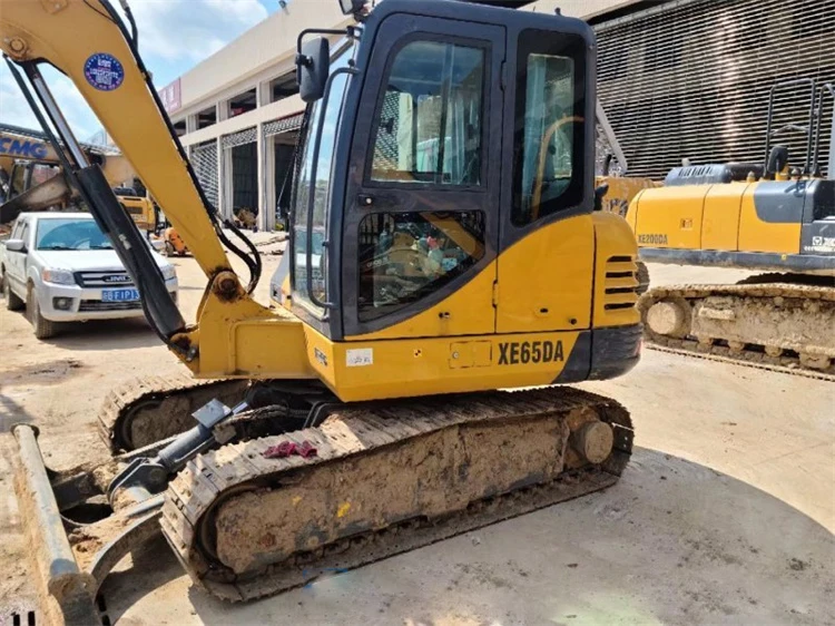 XCMG brand 6 ton small excavator XE60DA used excavators for sale