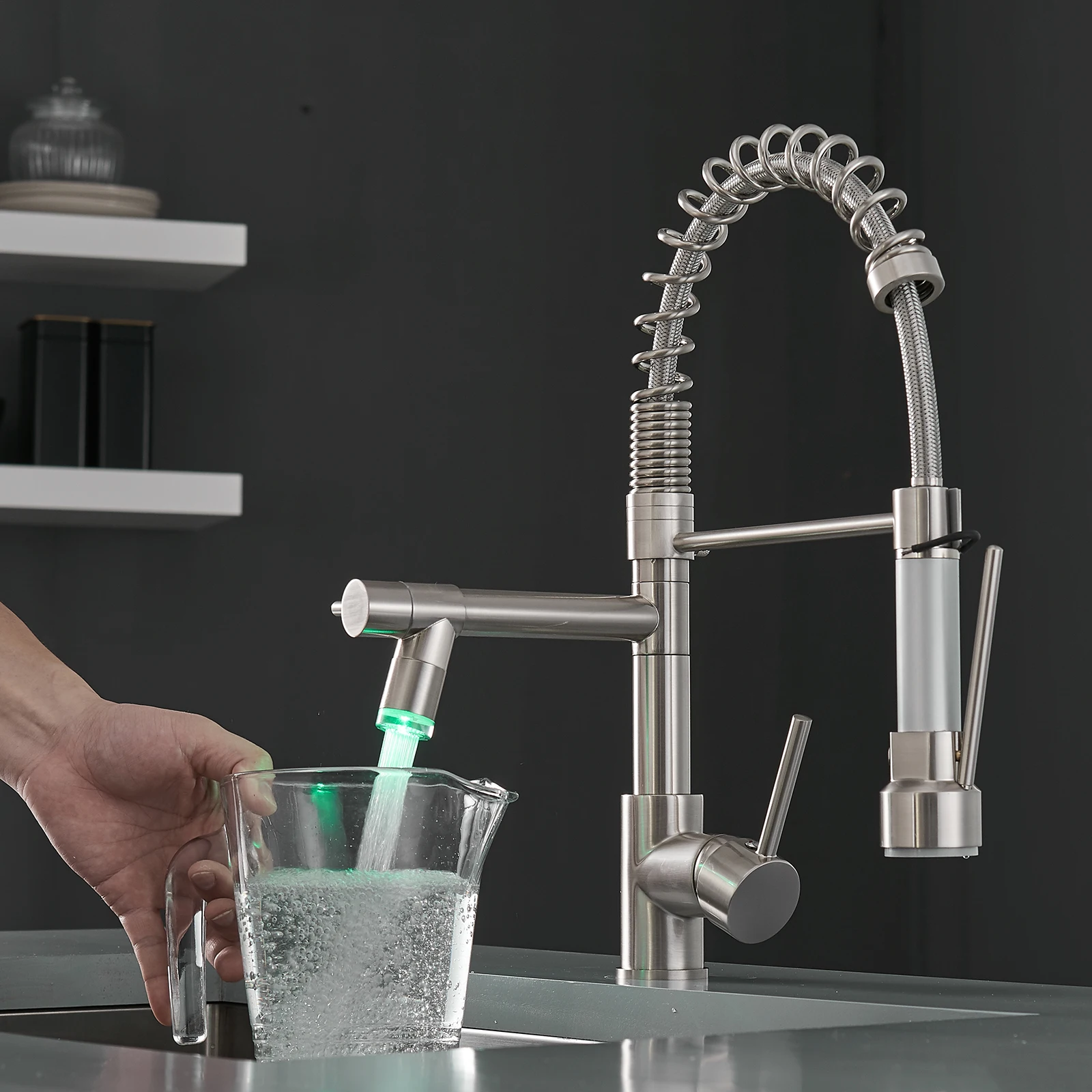 Pull Down 360 Rotkitchen Sinkshen Water Tap Single Handle Sink Mixer Brass Tap Pull Out Kitchen Faucet Modern Contemporary