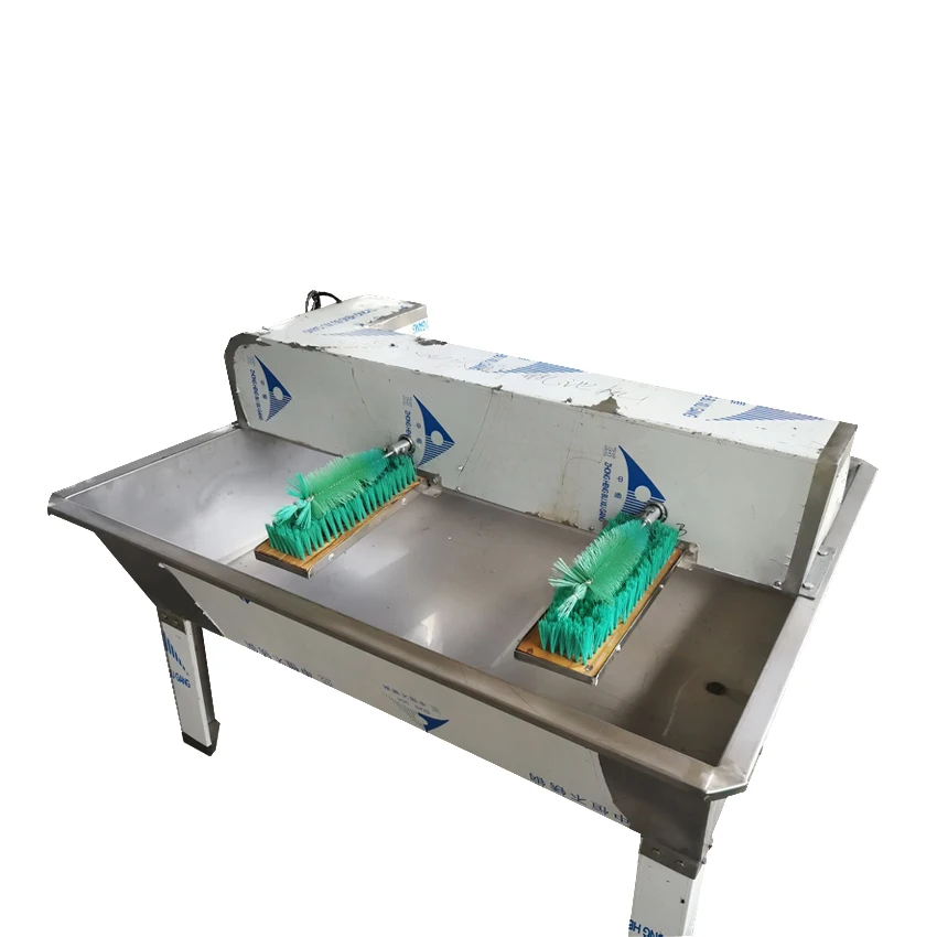 
Washing machine for washing the inner and outer of glass bottles by brush 