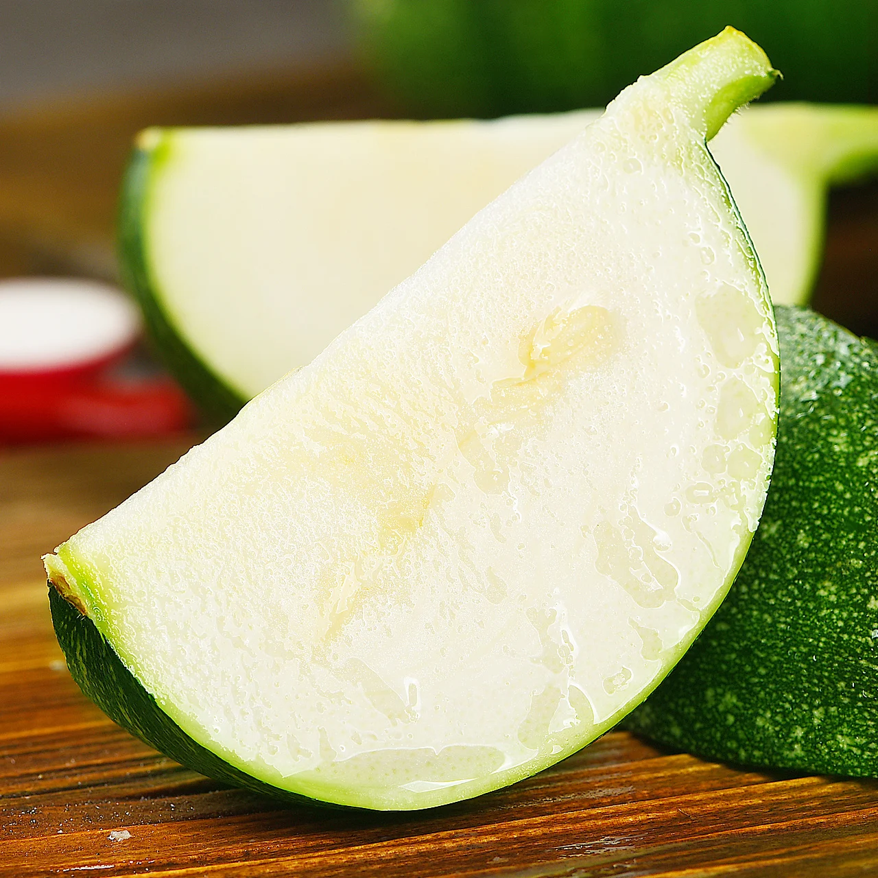 Сезонные фермерские мини-овощи, свежие мини-голубые тыквы