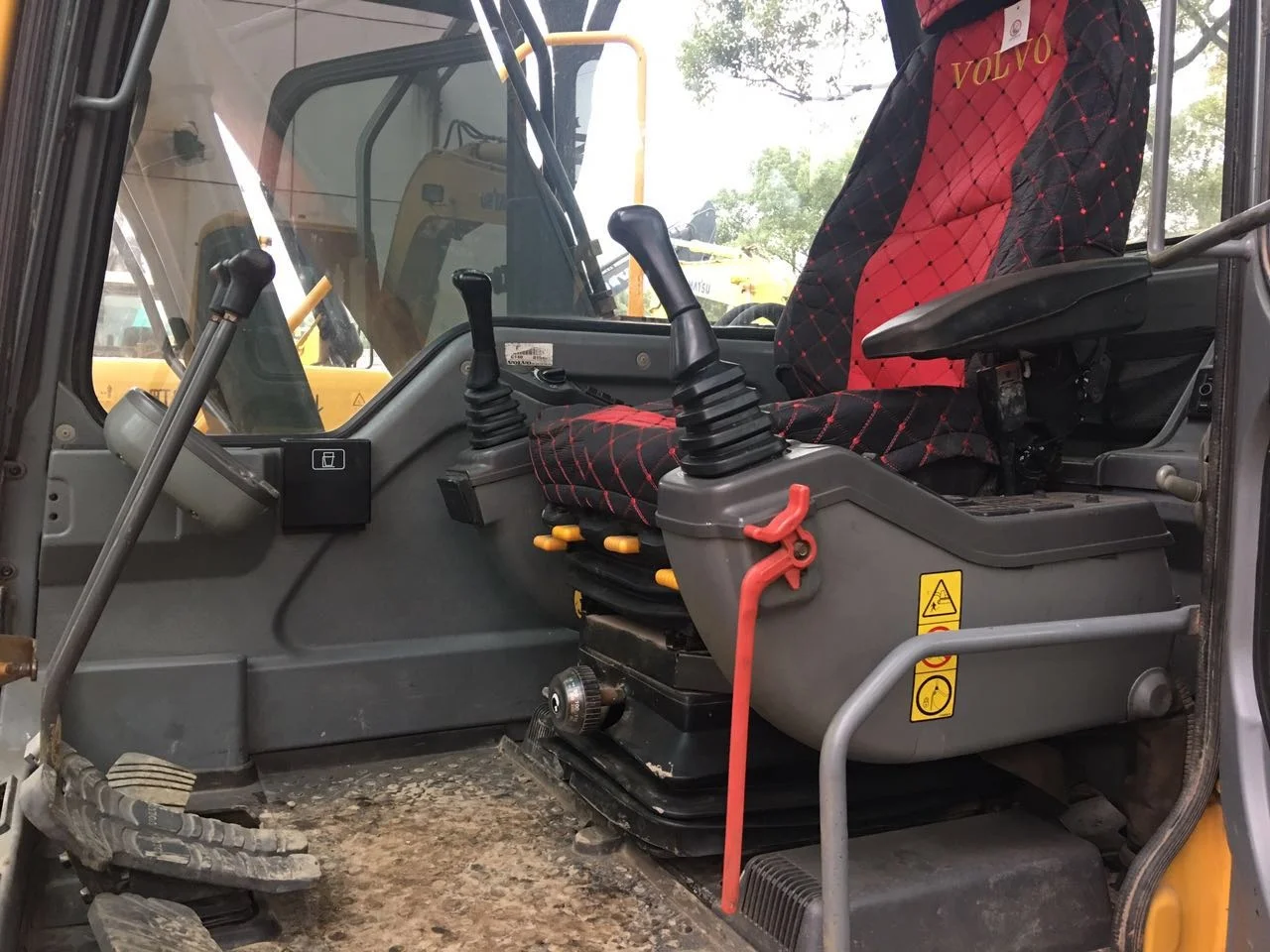 14Ton Factory Direct Selling Gently Used Diesel Excavator Volvo EC140BLC Digger/Used EC140BLC/Volvo