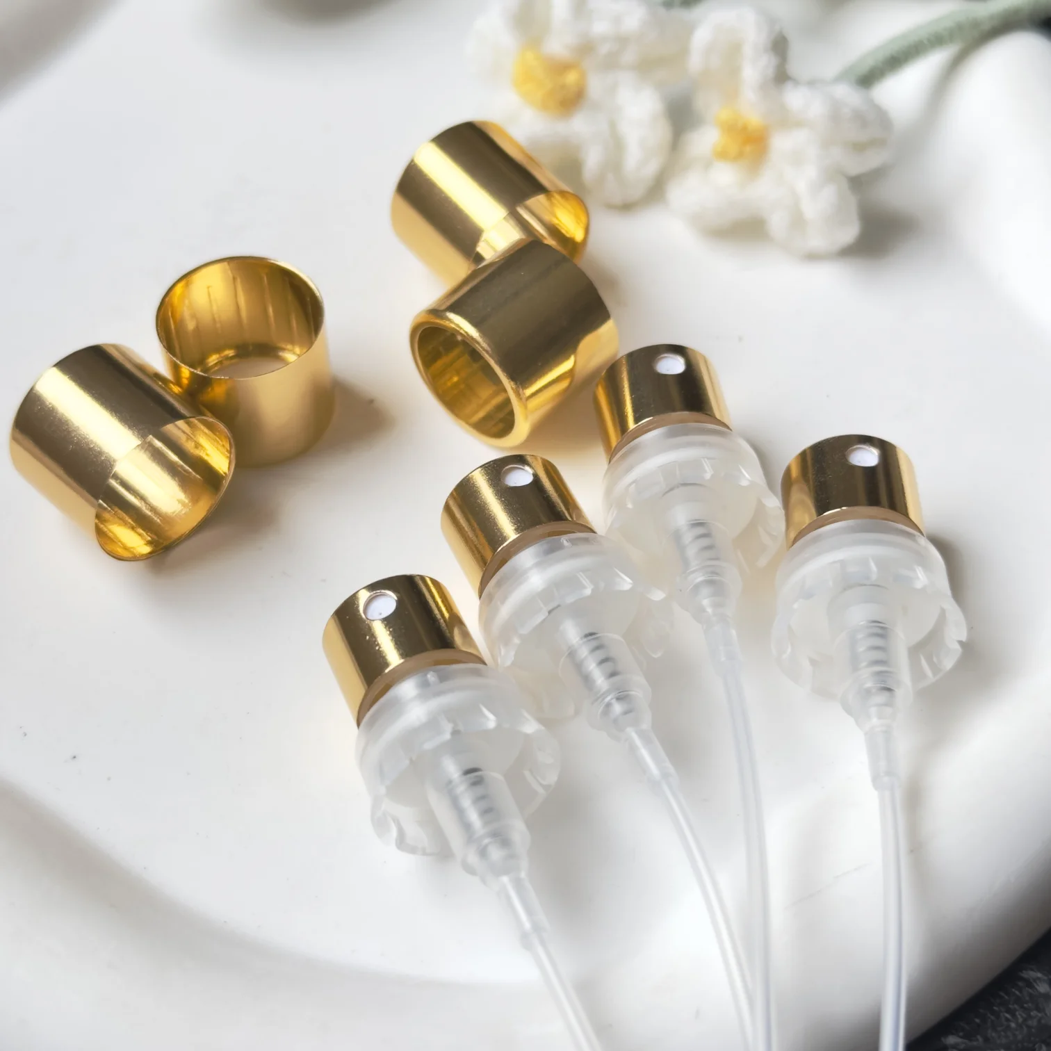 15mm silver Gold aluminium cosmetic crimpless pump bottle sprayer