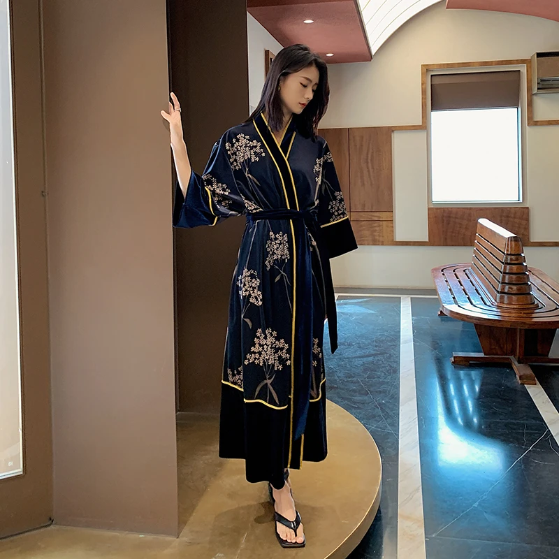 2022 Christmas gift long velvet robe sleepwear kimono robes for women