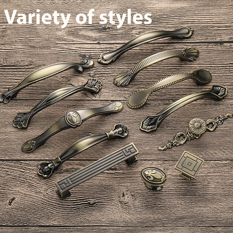 The Latest Customize Durable Using Various Furniture Handles Vintage Brass Color Lock Door Furniture Handle