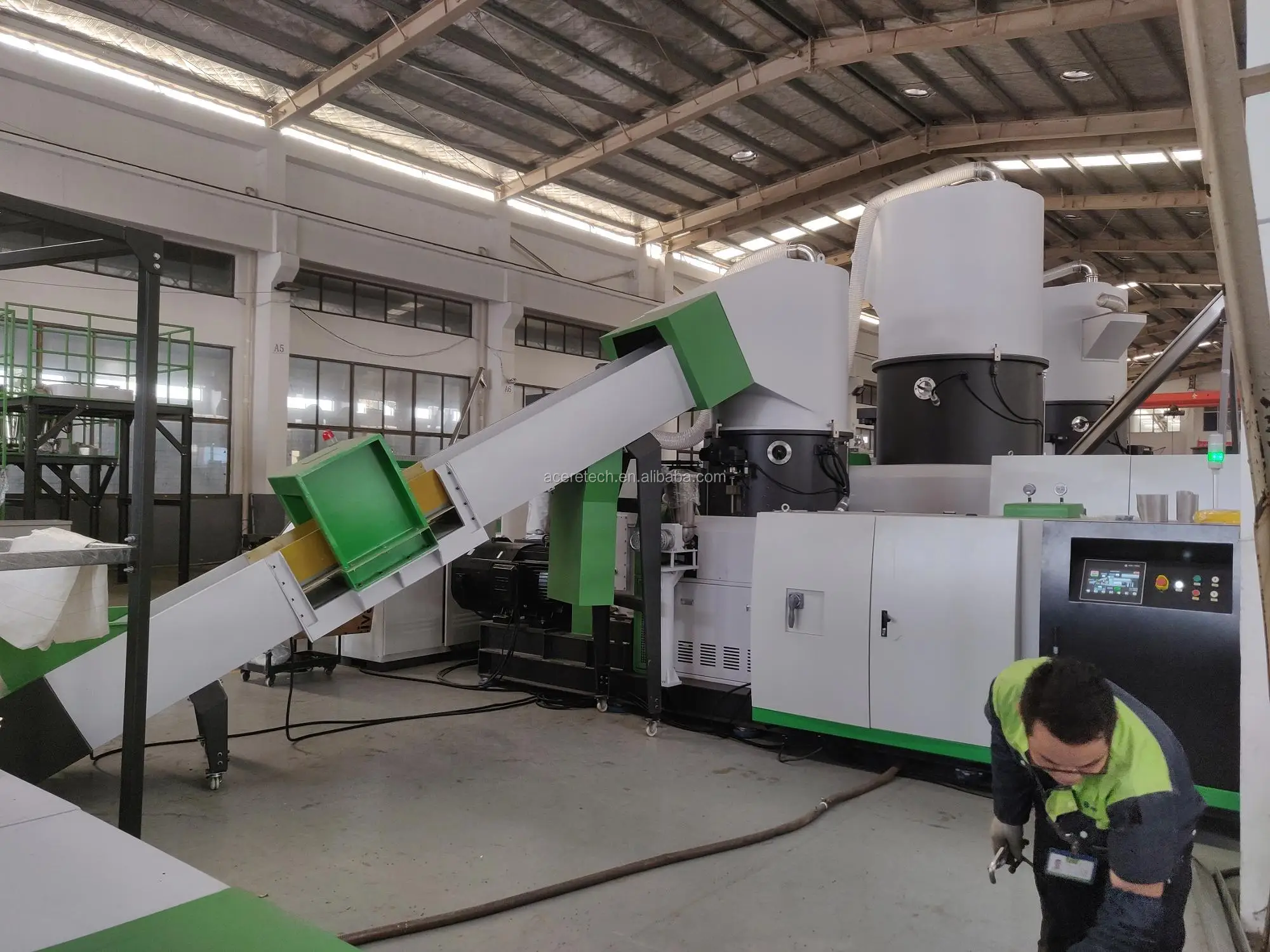 гранулятор с компактором для переработки П/Э пакетов пленки полиэтиленовой 200 кг/час