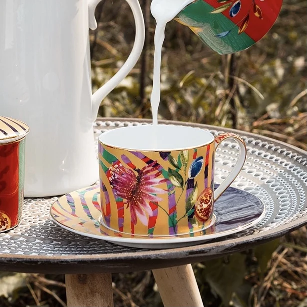 luxury Multiple Scenarios High-quality Bone China Porcelain Teacup And Saucer Set