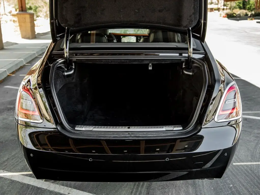 Neatly Used vehicle 2022 R o l l s - R o y c e G h o s t AWD low mileage sound Engine and clean title for sale