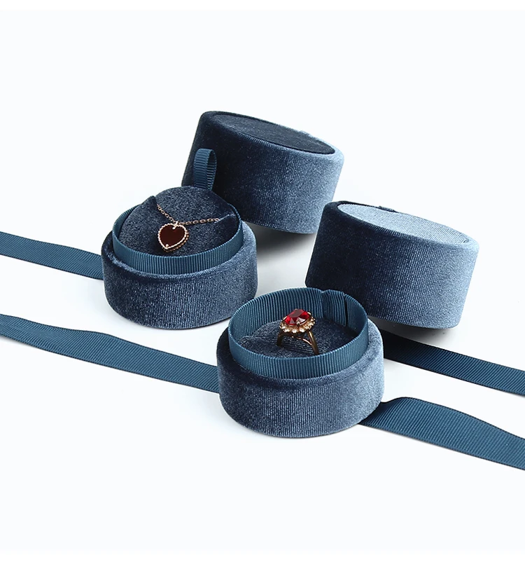 Pink romantic beautiful round gift jewelry box with same color ribbon