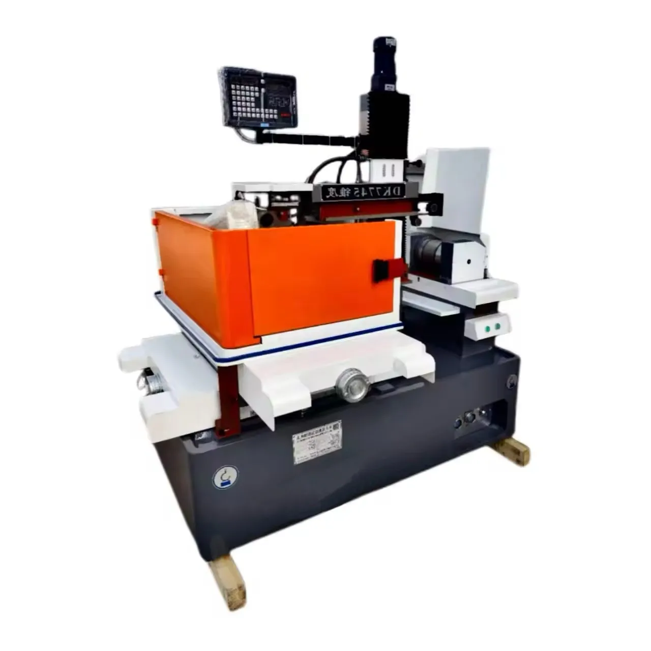 China JIEYUE Manufacture 100% NEW High Precision DK7745 X Y Z U V 5 axis wire cut machine wedm DK7745