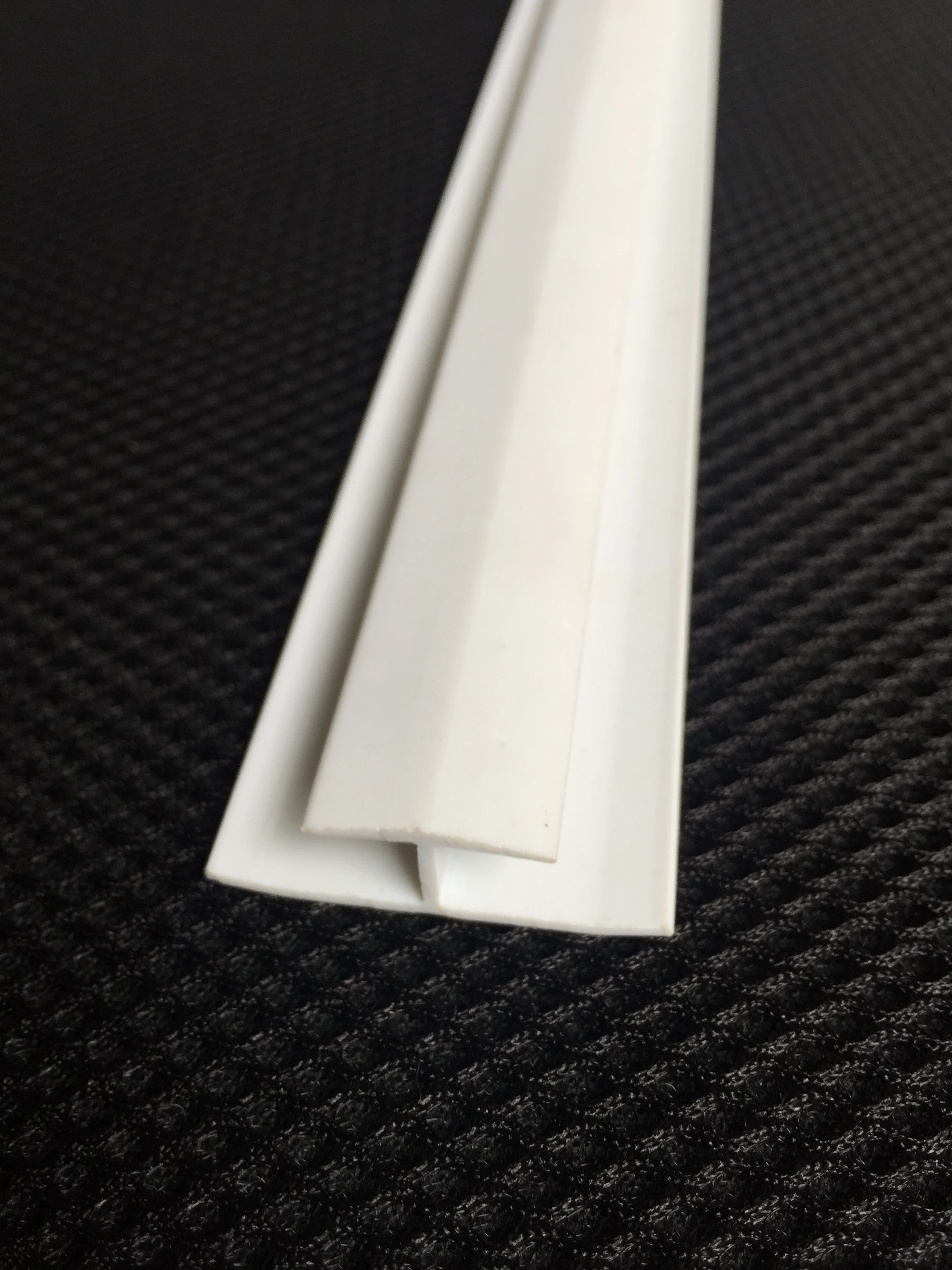 Joining Strip for White PVC Hygienic Wall Cladding Joint H Section