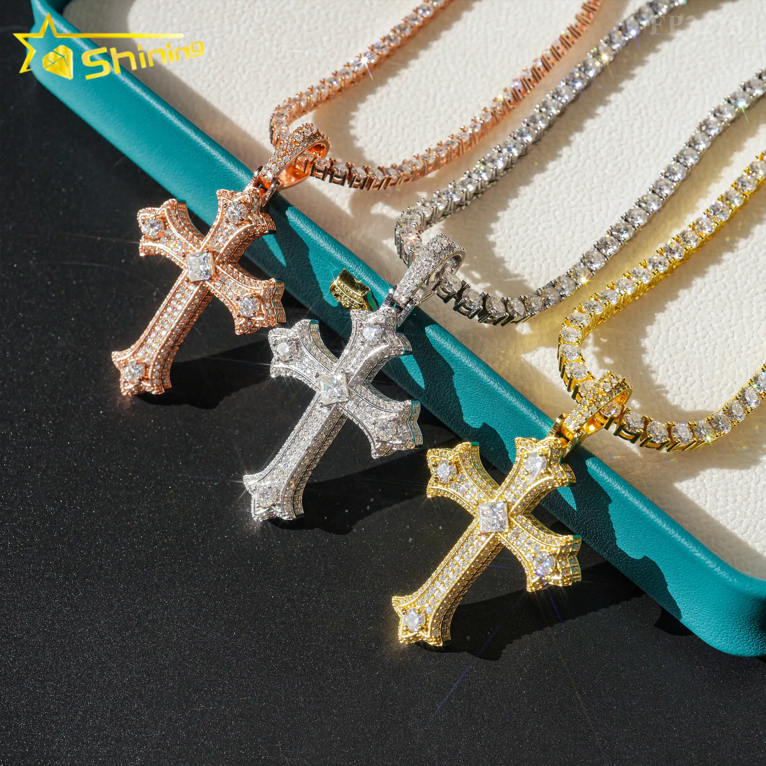 Оптовая цена Высокое качество хип хоп кулон 925 стерлингового серебра GRA Сертифицированный Муассанит крест