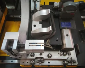 SY-HP40/40SH горизонтальный Servo сварочный аппарат