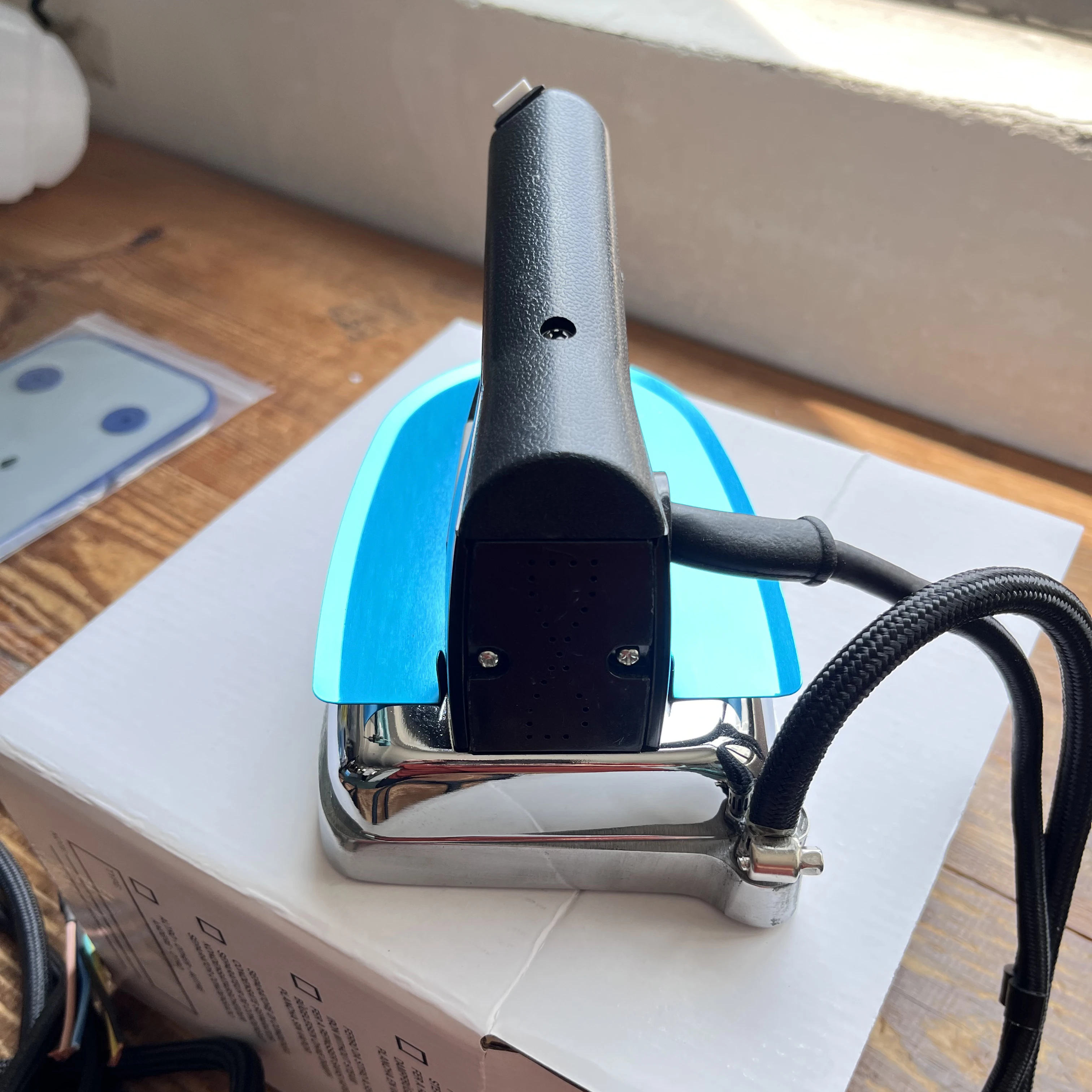 BT-2128-I Bitop industrial electric steam iron for clothes industrial steam iron