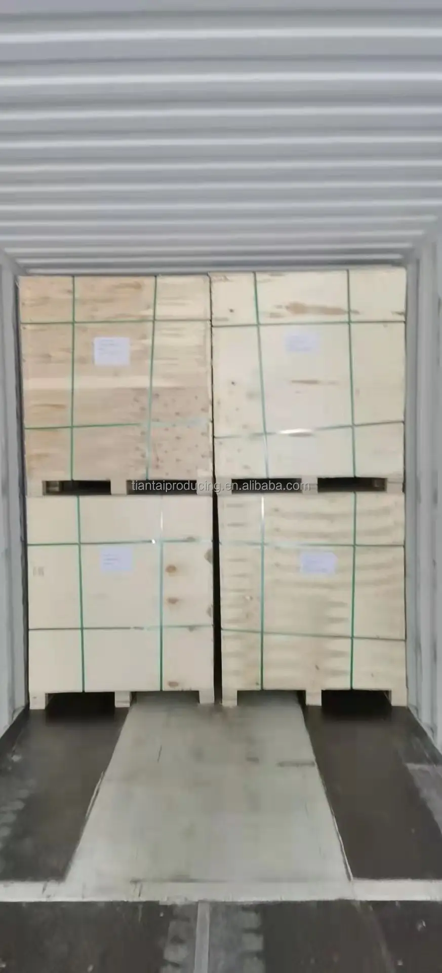 pigtail fence post  (12)