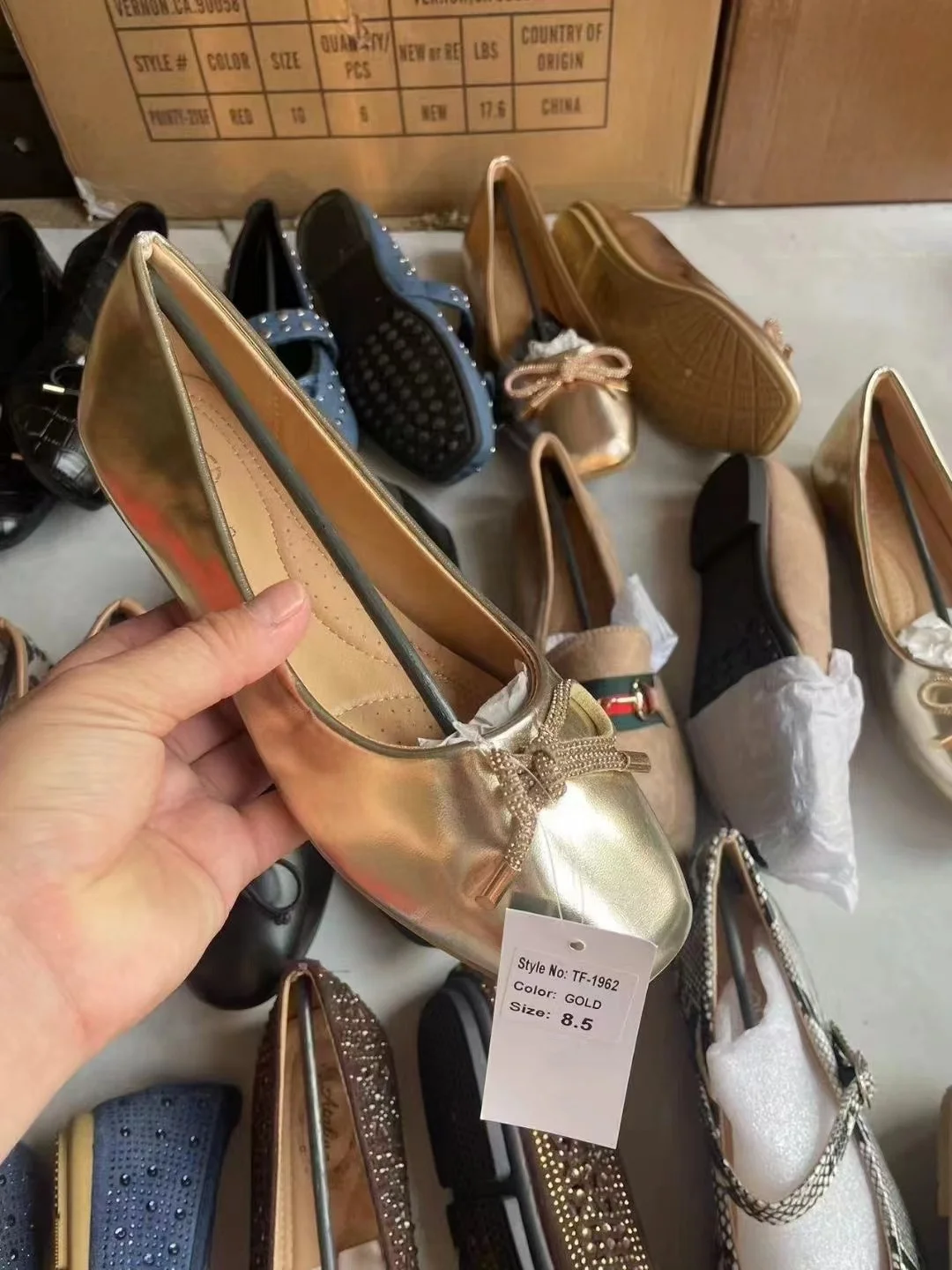 Flat shoes for women new fashion girl leather shoes a slip-on loafers cheap price mixed wholesale