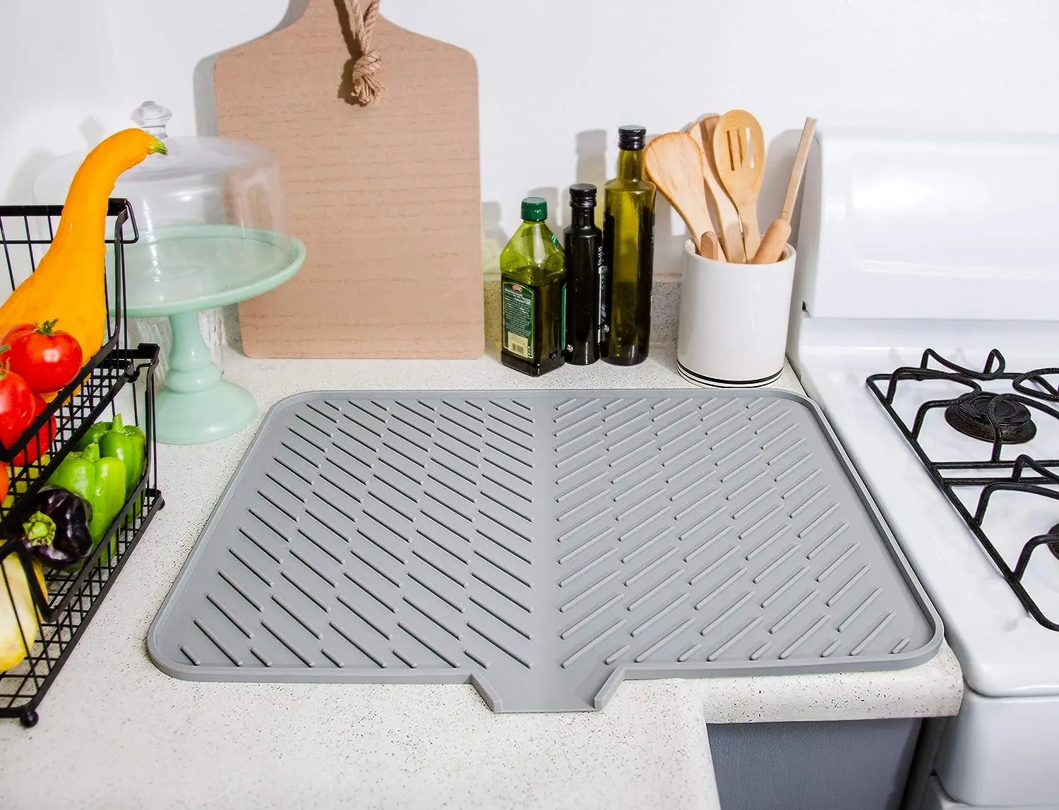 Sturdy Compact Easy Clean Tray Protects Surfaces from Water Build-Up Hygienic Silicone Dish Drying Mat with Built-in Drain Lip