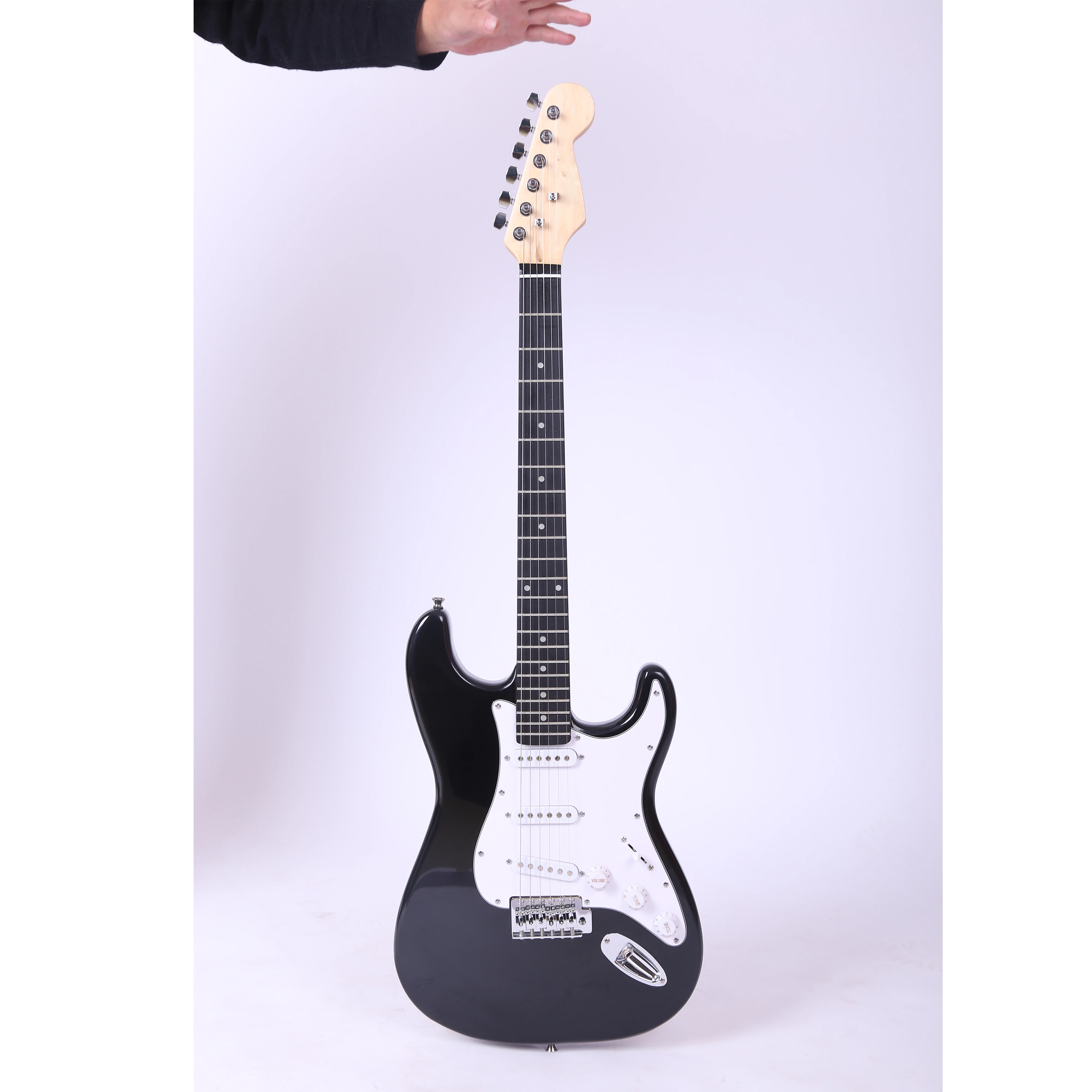 ELECTRIC GUITAR