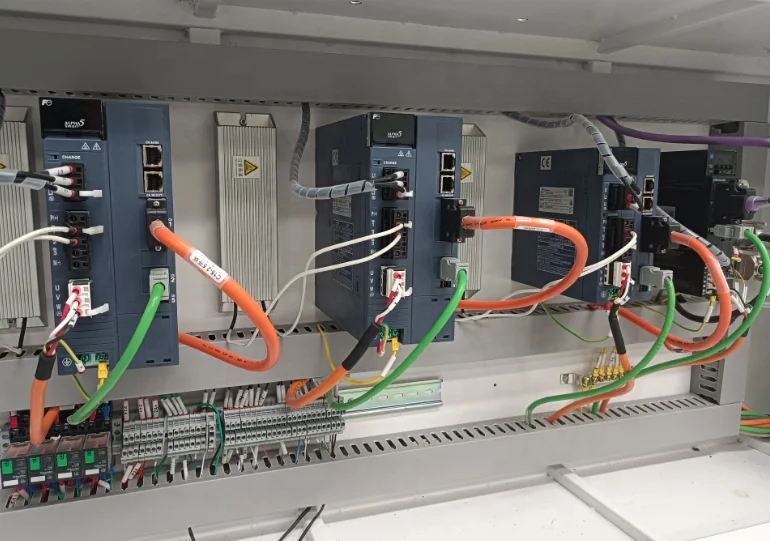 Fiber Laser Cutting Machine 1000W 2000W 3000W Industry CNC Metal Sheet Cutter Stainless Steel / Aluminum / Copper / Iron