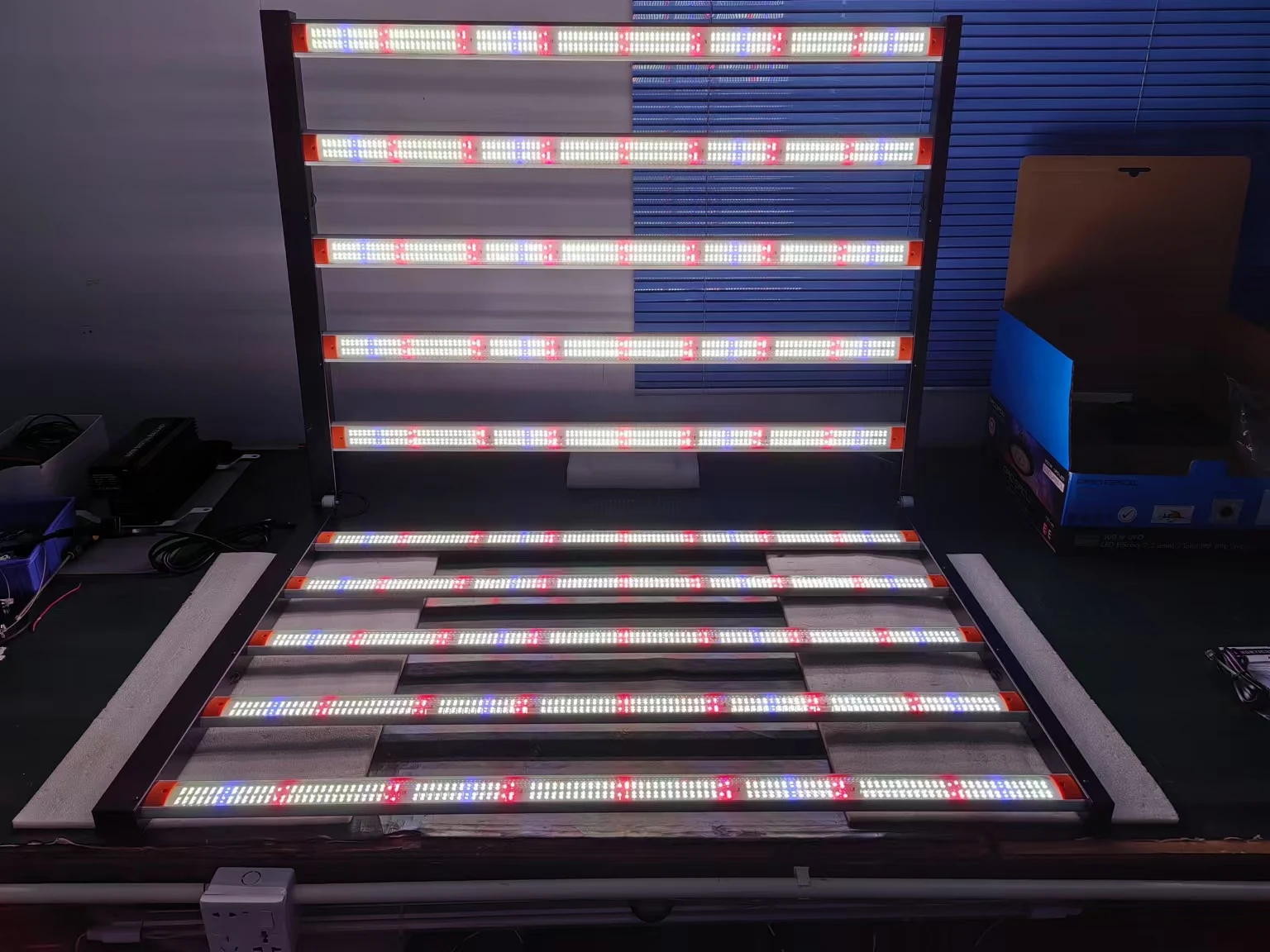 1000W+100W UV Full Spectrum LED Lights Build-in Driver Dual Spectrum BSCI Verified LED Grow Light