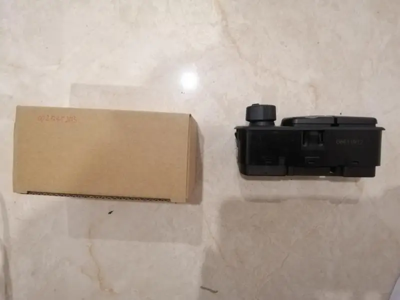 0025455113 0035455113 Truck Universal Power Window Switch Wholesale Master Main Lifter Electric Window Switch For Mercedes BENZ