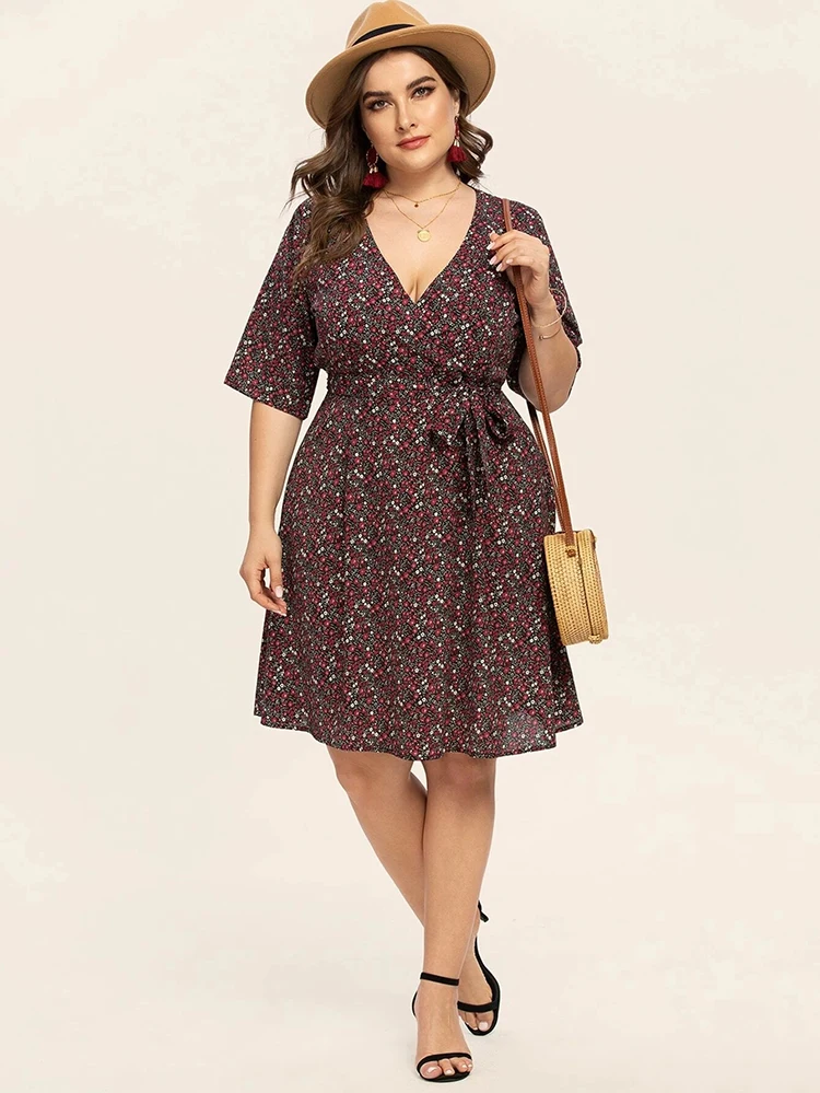 V-neck Long Skirt with Lantern Sleeves flora Printed plus size Dress