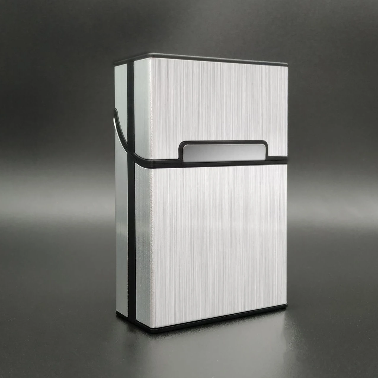 Wholesale Shiny 20Pcs 84Mm King Size Square Silver Waterproof Magnetic Switch Brushed Metal Cigarette Case