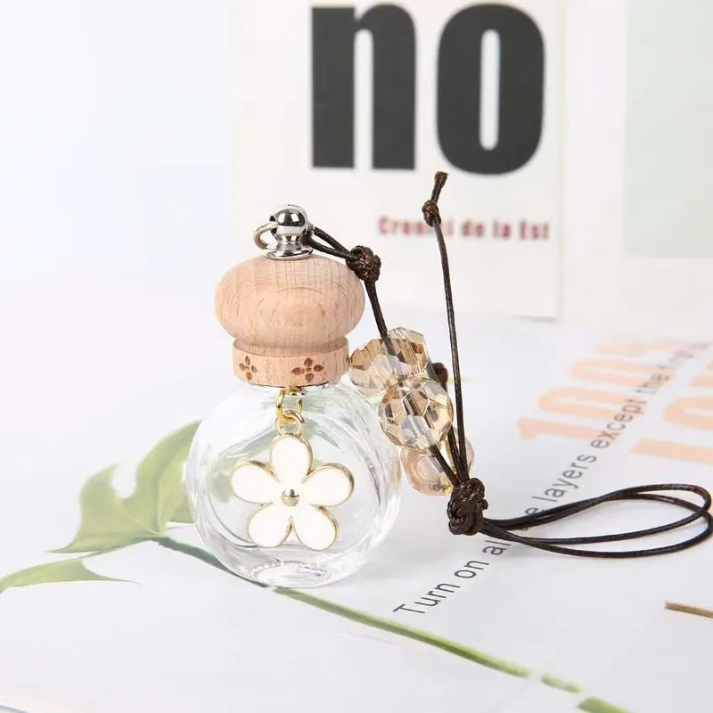 Wholesale 8ml Empty Air Freshener OEM Logo Round Wooden Glass Aroma Bottle Vent Car Diffuser Perfume Bottle