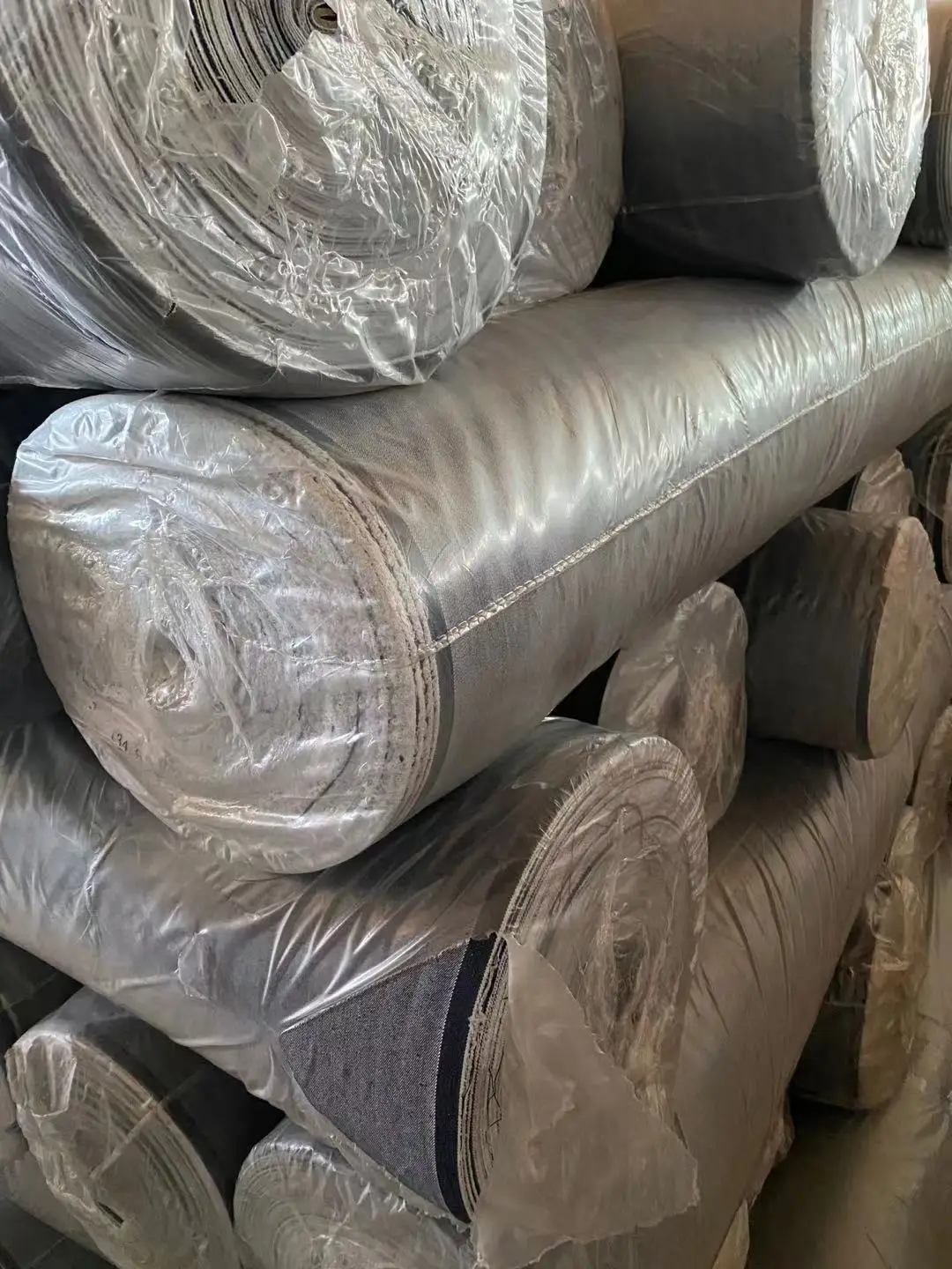 Wholesale Denim fabric stock lot can provide various different stock fabric