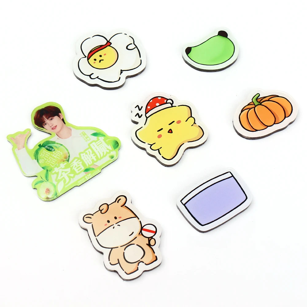 Cute Spongebob creative acrylic refrigerator magnet cartoon personality magnetic magnet decorative magnetic suction