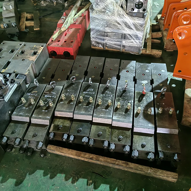 SB35BRT60 mini excavator breaker 24 hours online, quick response hydraulic vibratory hammer pile driver rock breaker excavator