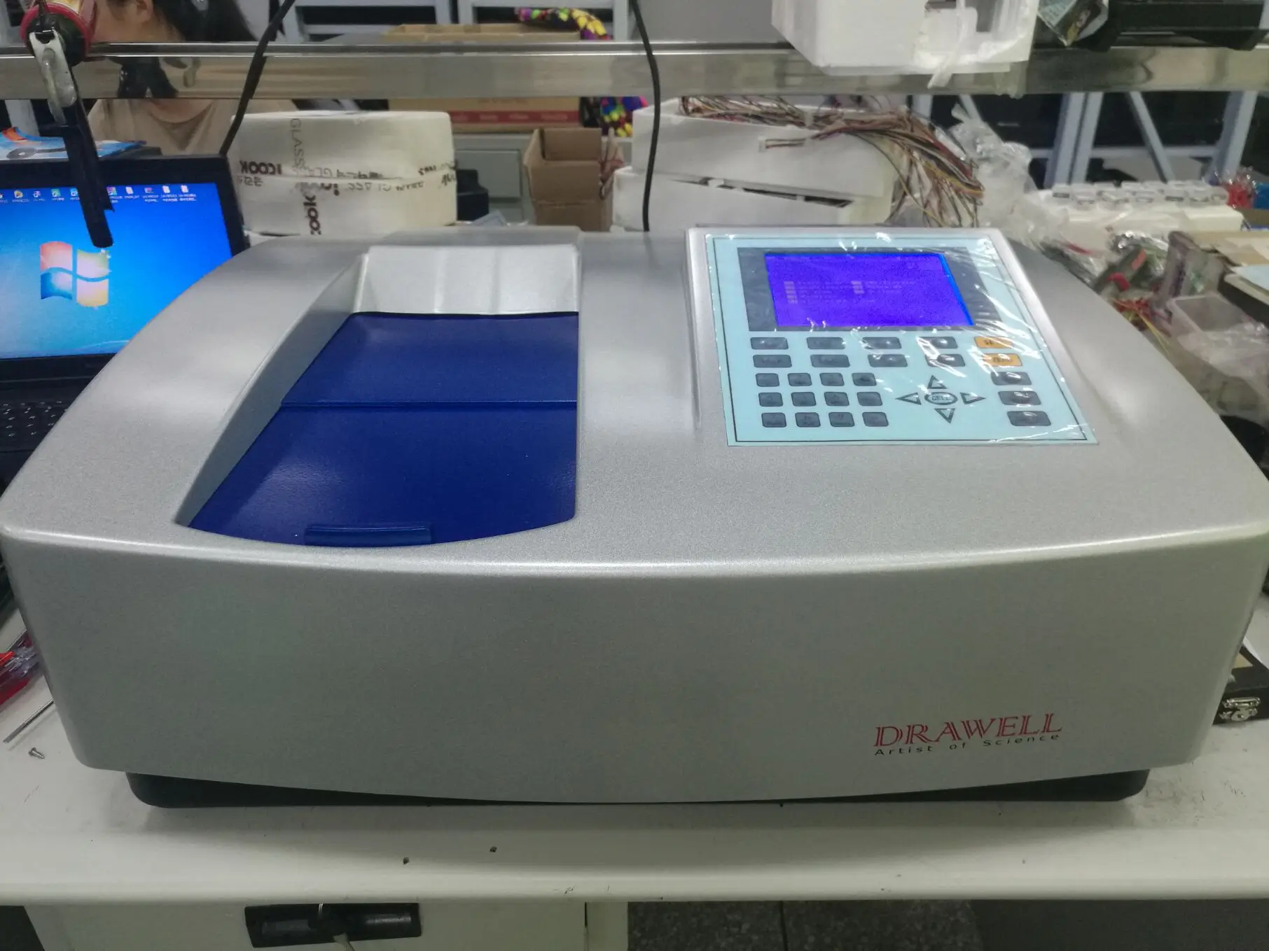  Спектрофотометр Benchtop UV VIS двойной
