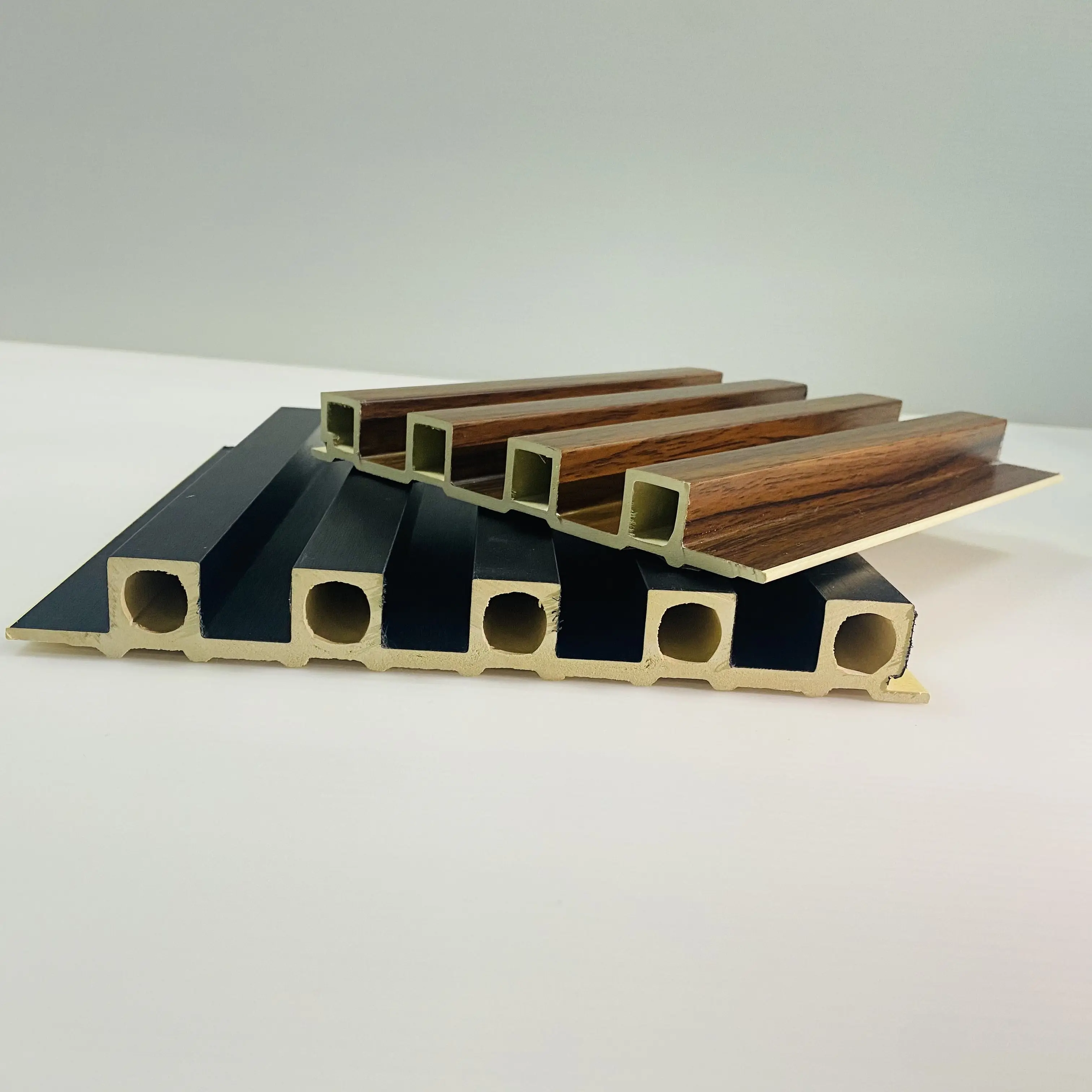 PVC Co-extrusion Panels Waterproof UV-resistant Interior Decoration Exterior Composite WPC Wall Cladding