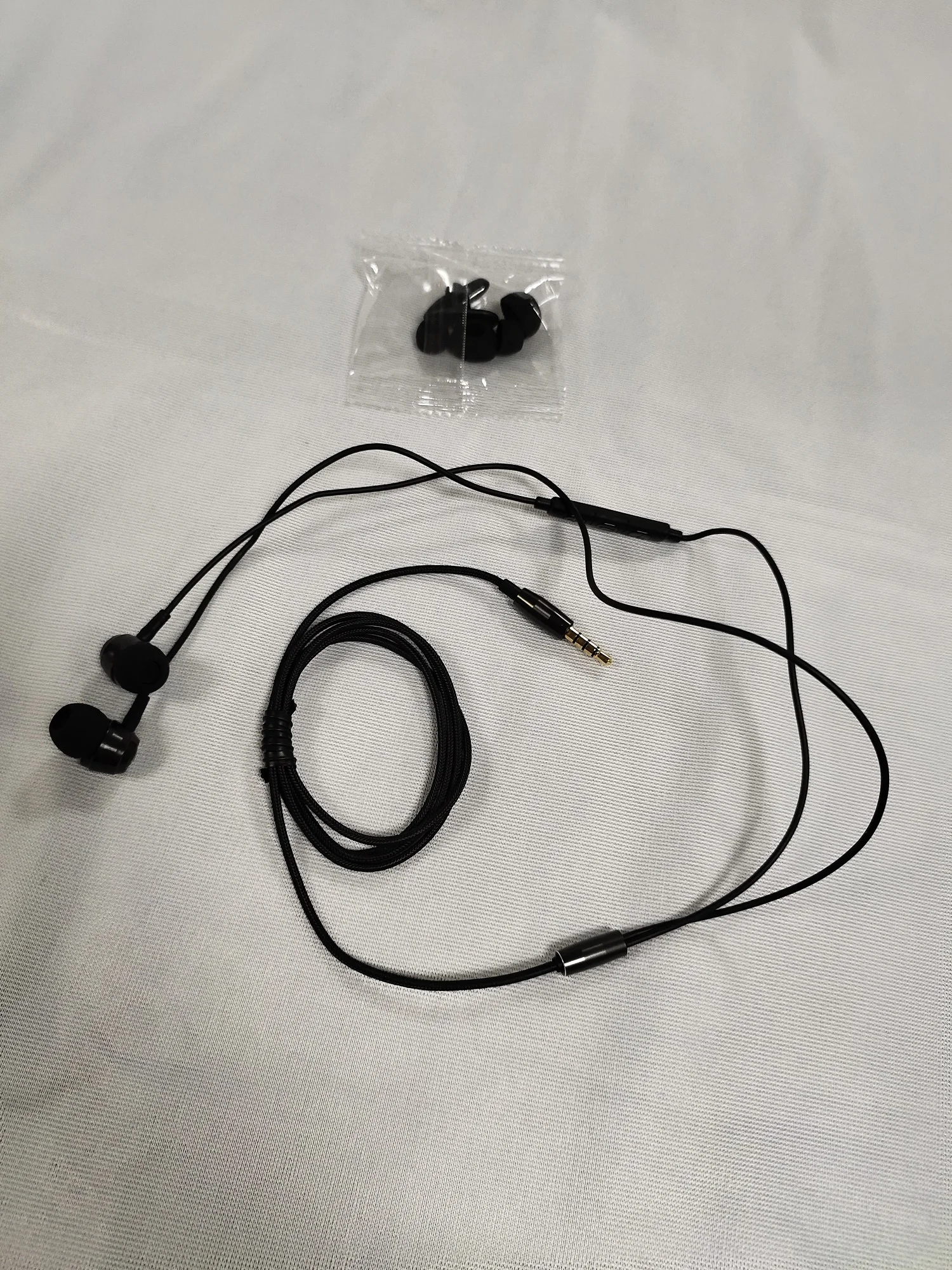 LAm100 High Quality Hybrid Earphone With Mic Hifi Bass Headphone Wired 3.5mm In Ear Earphones For Phone Mp3