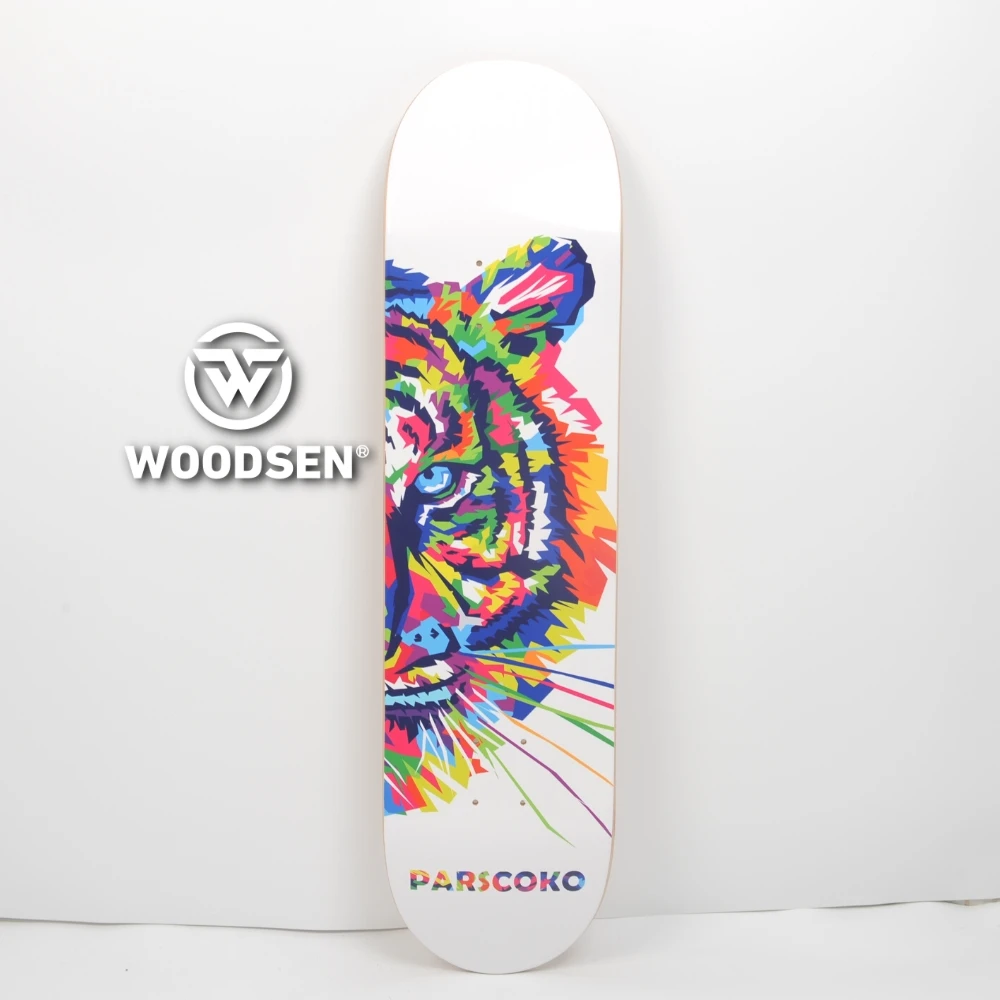 WOODSEN custom graphic Canadian maple 8.0 8.25 8.5 UV printing skateboard deck blank