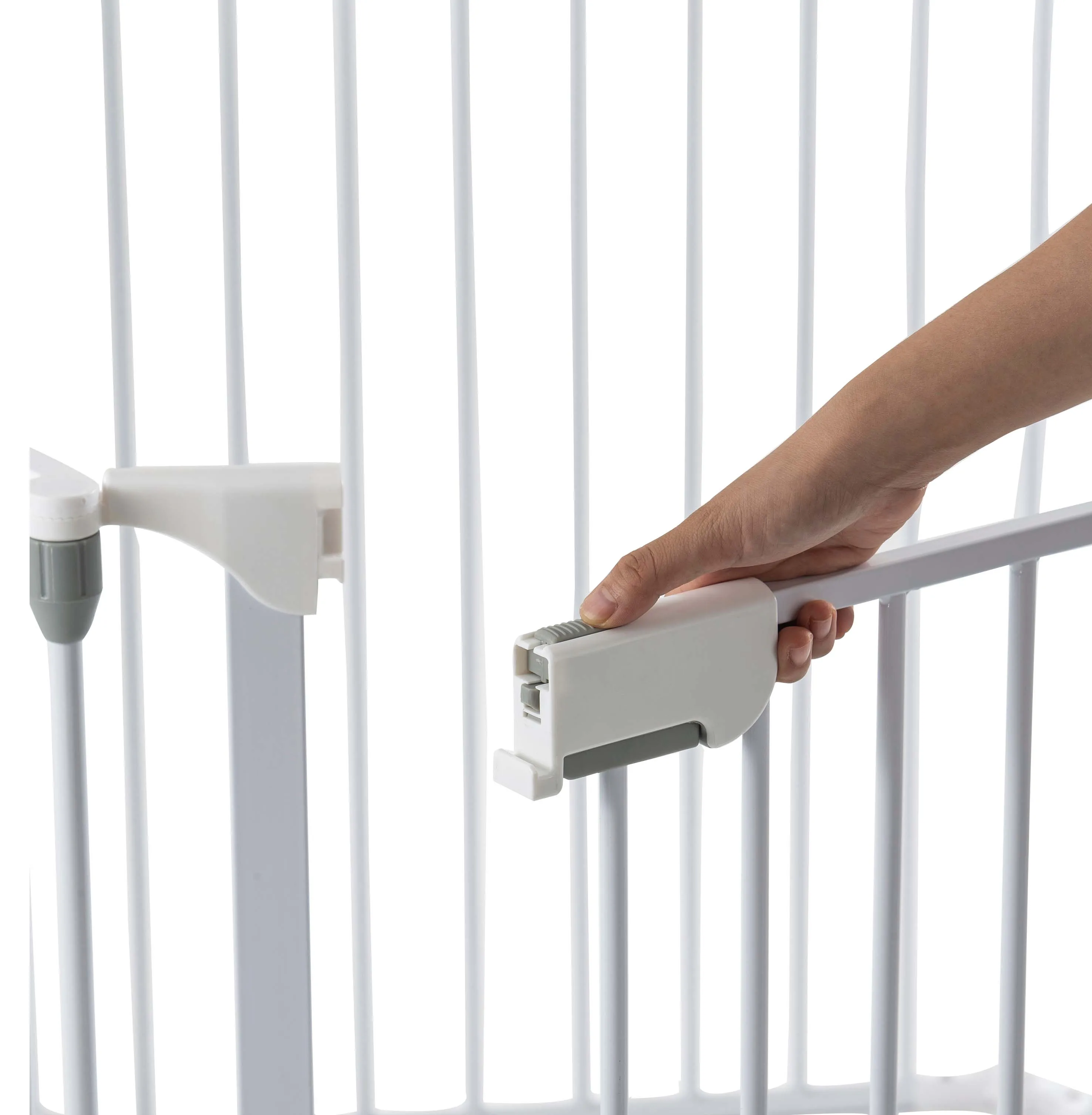 En standard  baby safety gate to protect baby safety products safety gate for children security gate for patio doors