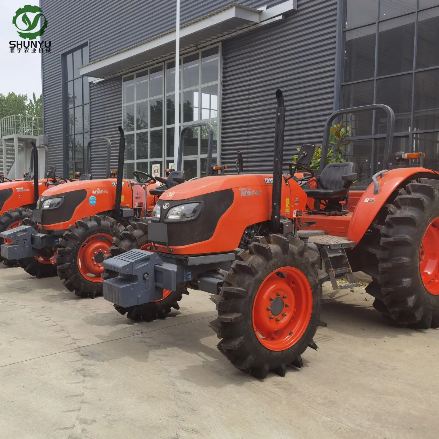 Трактор KUBOTA M954K