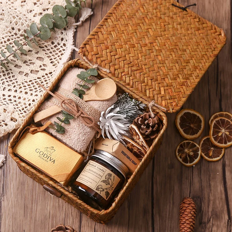 Home Decoration Rattan Gift Baskets Handmade Bamboo Woven Gifts Boxes Wholesale Custom Size Diy Customized Gift Basket