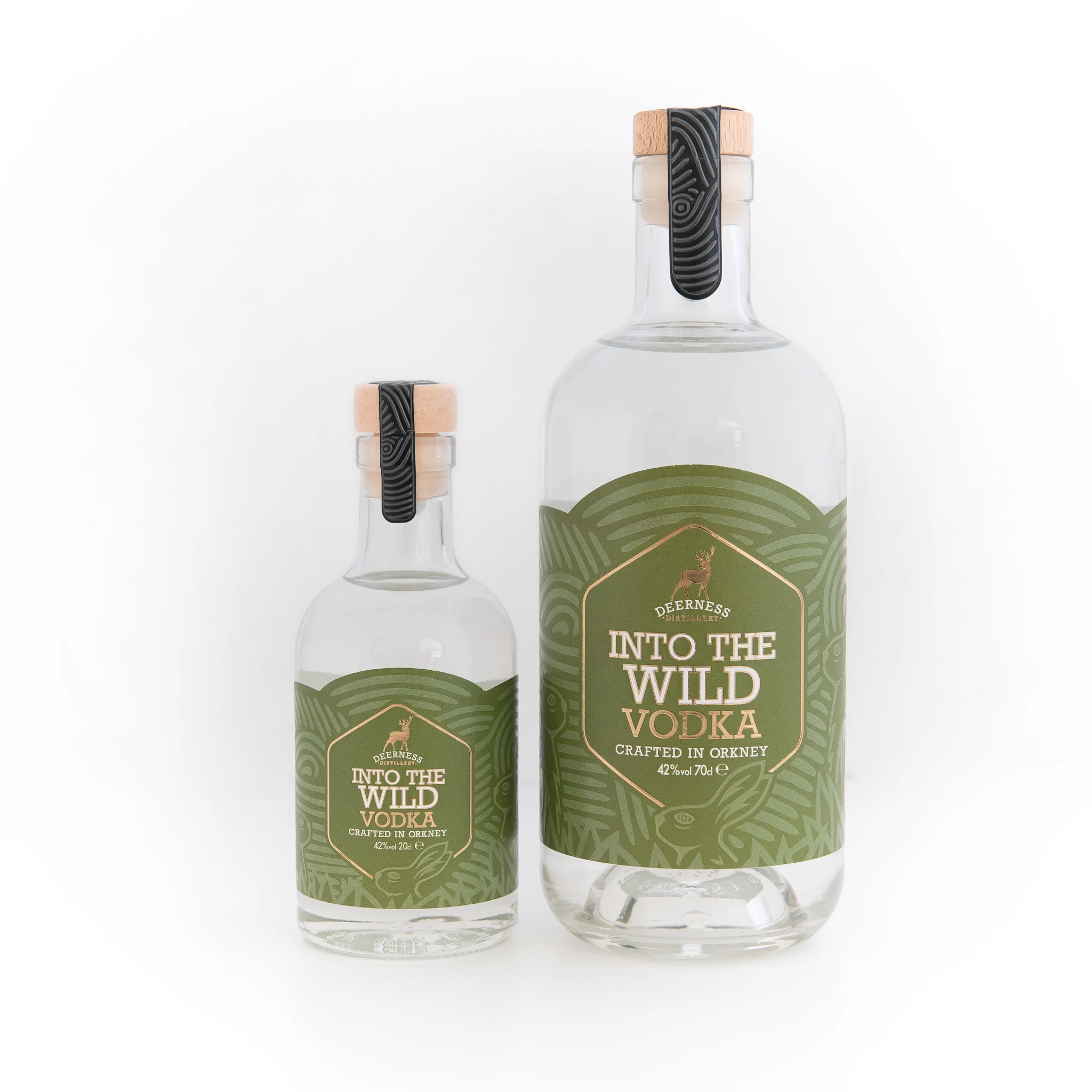 Best UK Vodka Into the Wild Premium Classic Vodka 70CL Bottle Bulk Scotland Hand Distilled 700ml Wholesale Vodka Citrus