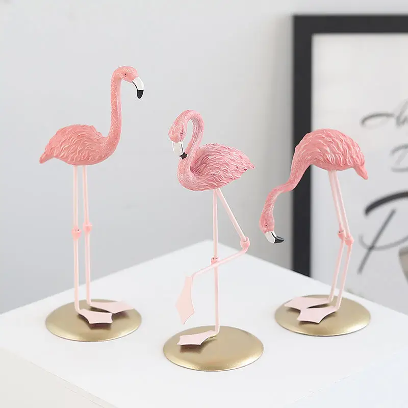 Nordic ins style resin flamingo decoration family living room desktop Flamingo decoration wedding decoration couple gifts