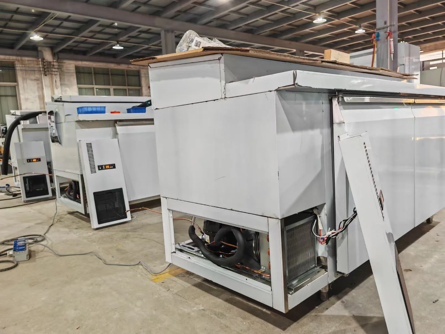 Kitchen cooler cabinet workbench pizza counter salad bar chiller freezer Refrigerator Salad Table Pizza Commercial Prep Fridge