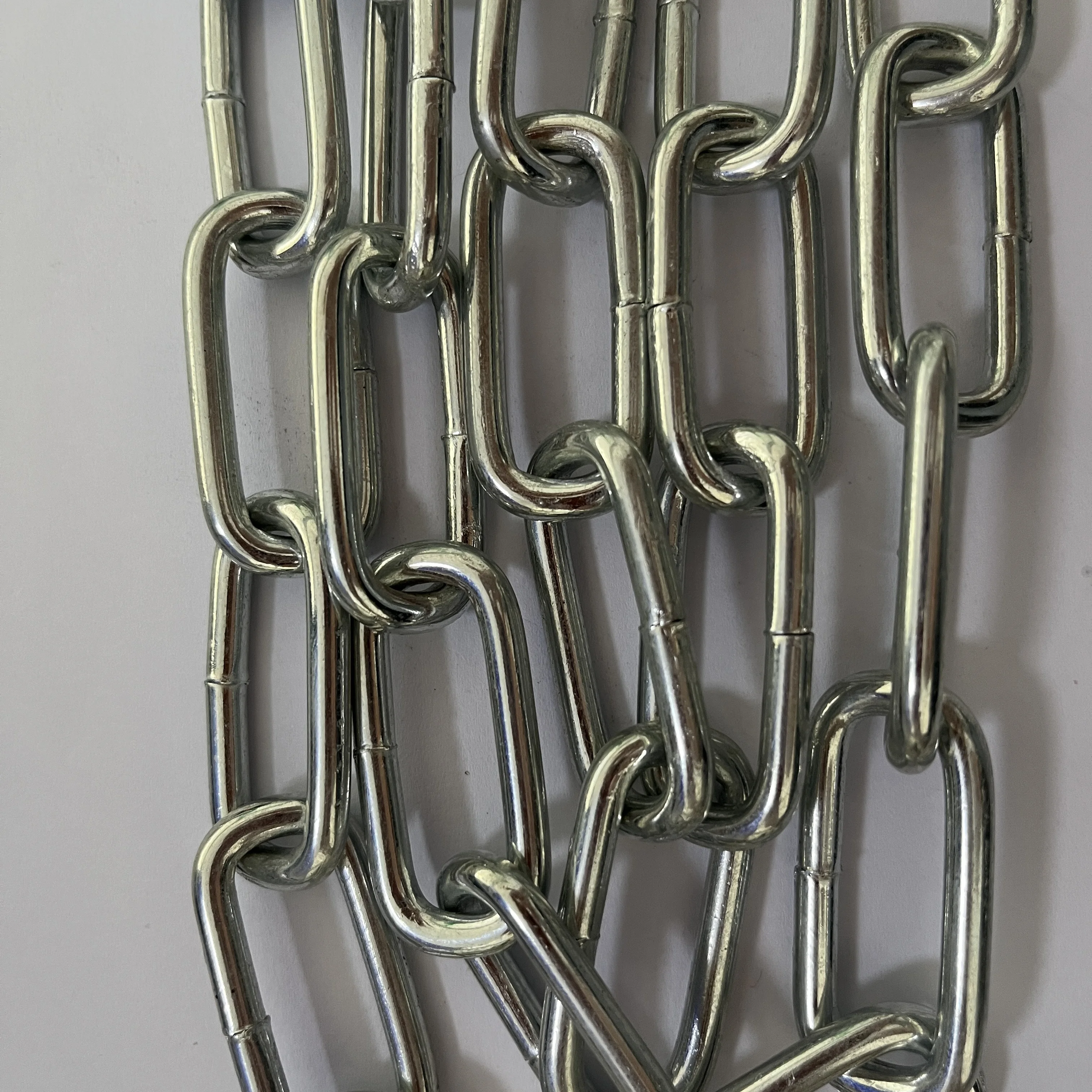Hot Sale Manufacture Supply Industrial Lifting Steel Standard Galvanized ZINC Q235 5mm  Long Link Chain