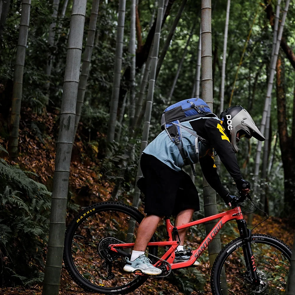 Rhinowalk 2022 New 12L Hydration Pack Hiking Cycle Backpack for Shorter Hikes Outdoor Daypack for Cycling