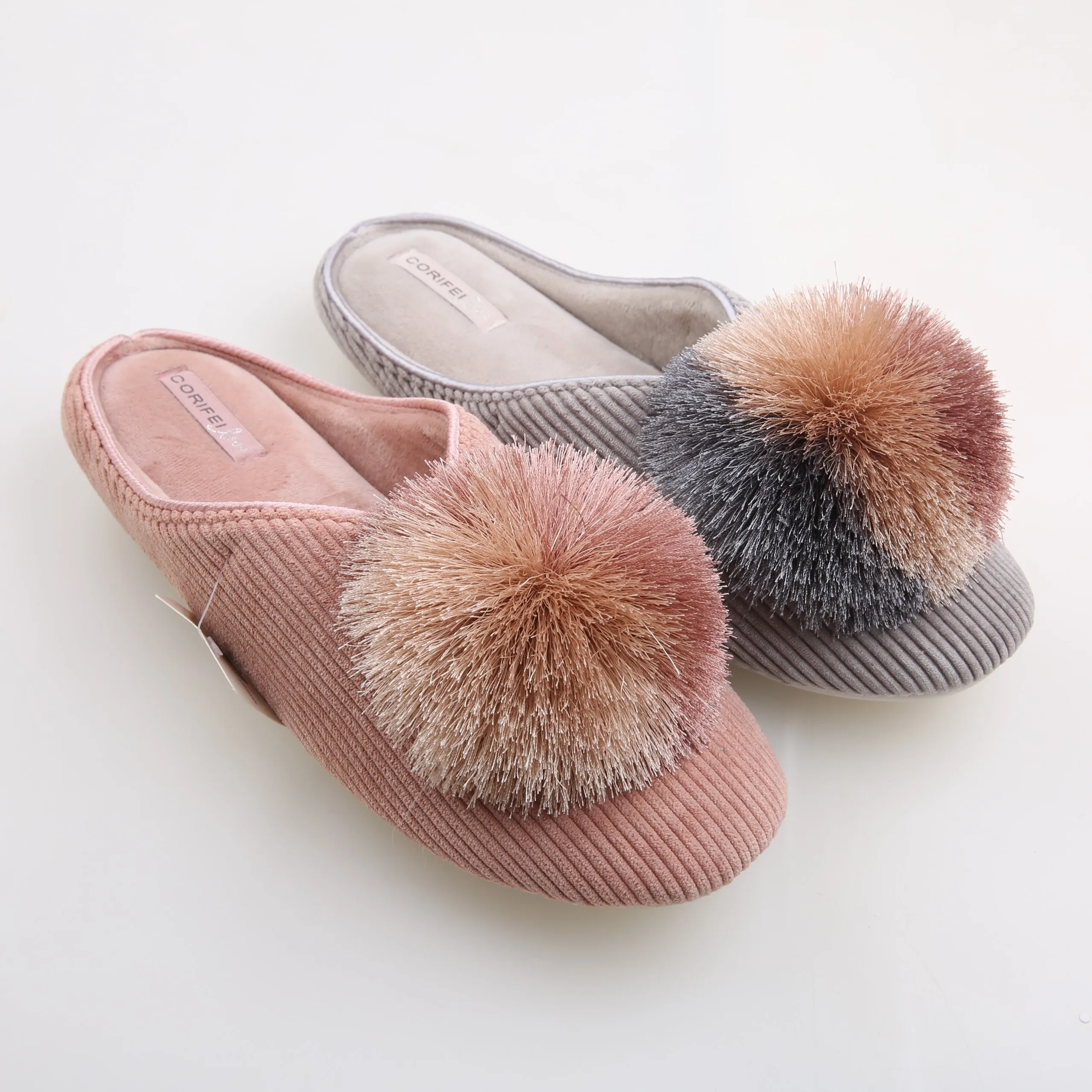 CORIFEI POM POM non slip outsole comfy ladies flat slippers women plush indoor slipper