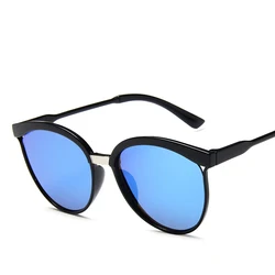 The new big frame sunglasses of fashionable star model dazzle colour reflective sunglasses for female and fashionable sunglasses