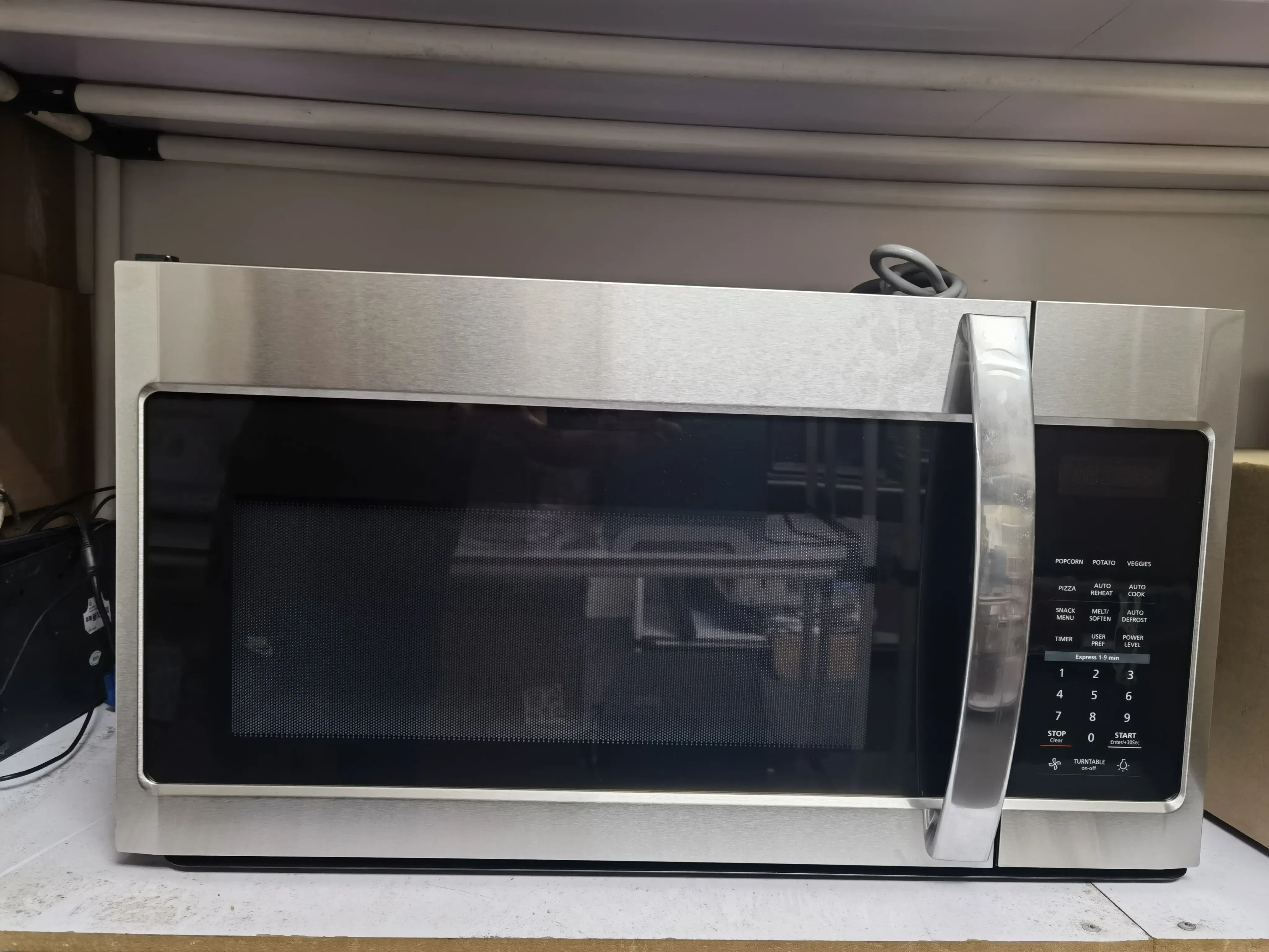 1.7 Cu.ft OTR Over The Range Microwave Oven 120V UL With lamp & Hood function