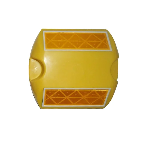 Traffic Safety ABS PMMA PlasticRoad Stud Light Reflecting Road Studs Cat Eyes