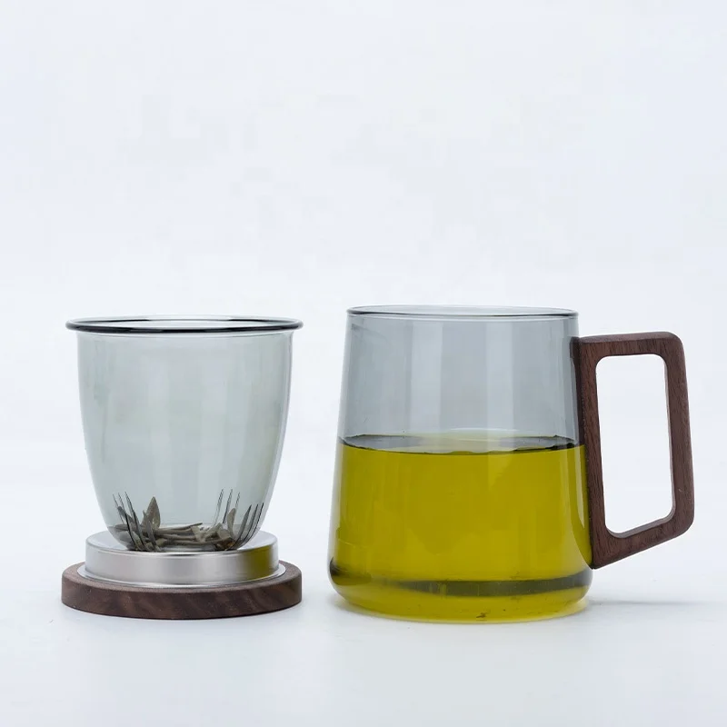 Popular personalized conical Clear Grey  glass tea cups come with strainers and solid wood LIDS and handles 400ml