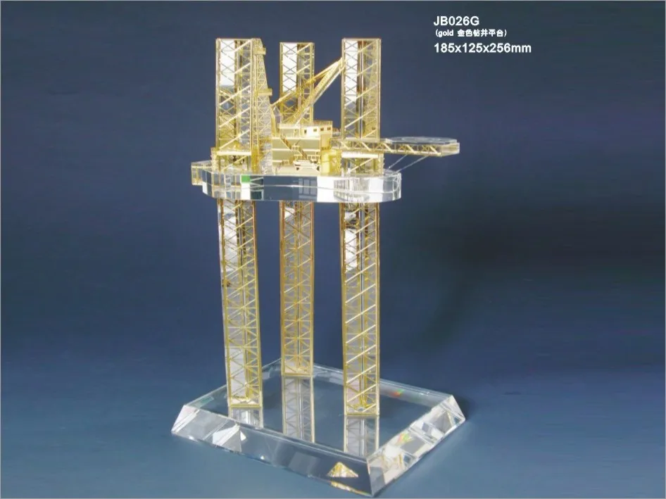 Beautiful gold plated k9 crystal oil rig model